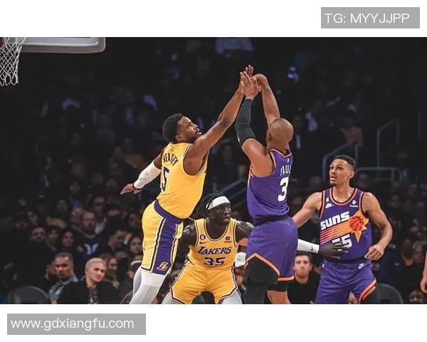 07年湖人对决太阳的经典对抗赛回顾与精彩瞬间分析