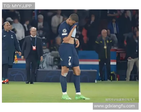 姆巴佩领衔法国队冲击世界杯冠军新征程展现足球天赋与团队精神