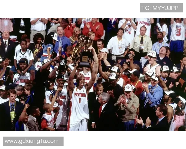 2008年湖人与活塞的巅峰对决回顾：一场篮球史上的经典较量与传奇时刻