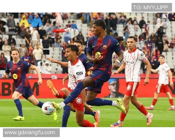 中国足球传奇与巴萨传奇的巅峰对决谁能笑到最后