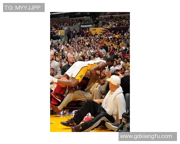 湖人对阵热火精彩录像回顾圣诞大战重温篮球盛宴 湖人对阵热火精彩录像回顾圣诞大战重温篮球盛宴