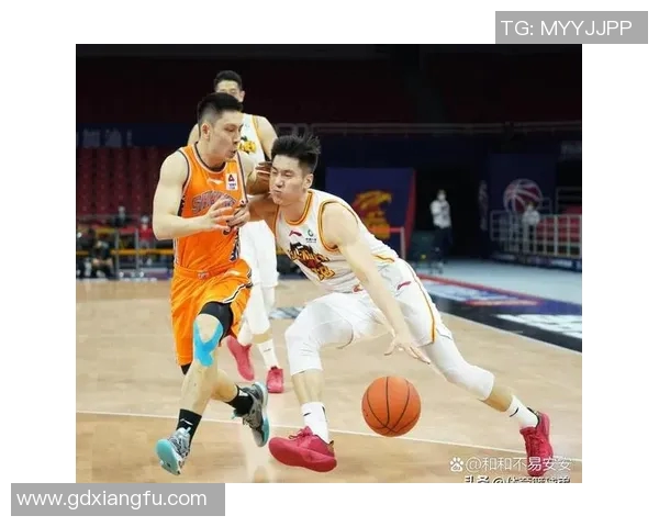 2019夏季联赛精彩回顾中国队对阵太阳队的激烈对抗与精彩瞬间 2019夏季联赛精彩回顾中国队对阵太阳队的激烈对抗与精彩瞬间