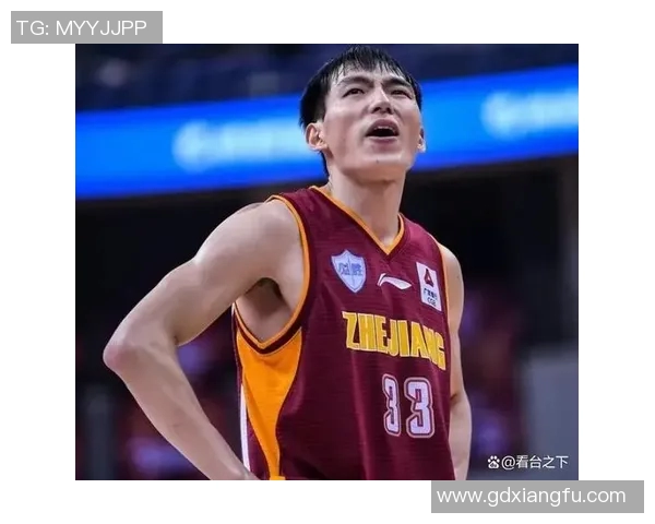 吴前：从青涩少年到篮球巨星的成长之路与奋斗历程